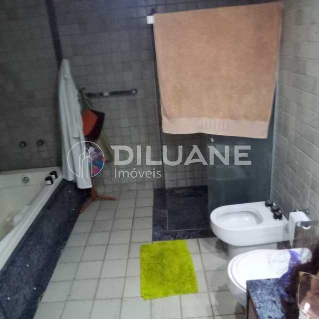 Apartamento à venda com 4 quartos, 198m² - Foto 13