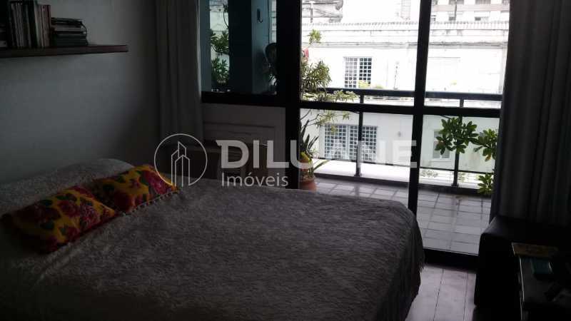 Apartamento à venda com 4 quartos, 198m² - Foto 6