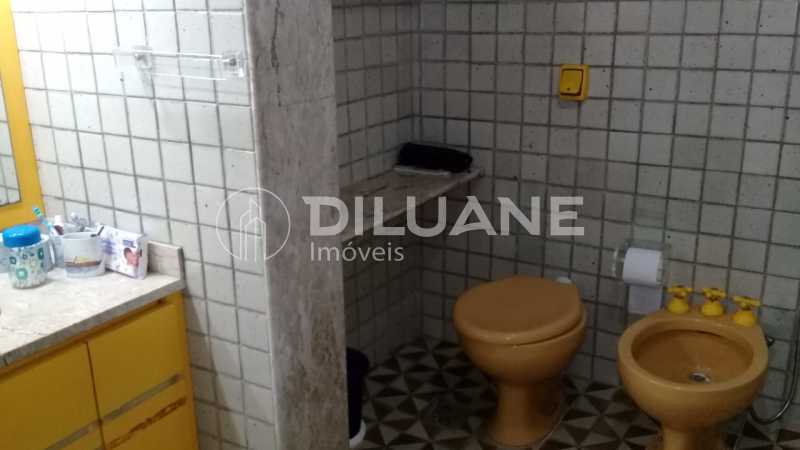 Apartamento à venda com 4 quartos, 198m² - Foto 37