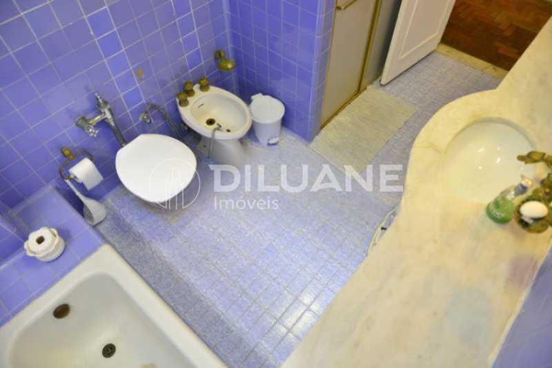 Apartamento à venda com 3 quartos, 117m² - Foto 18