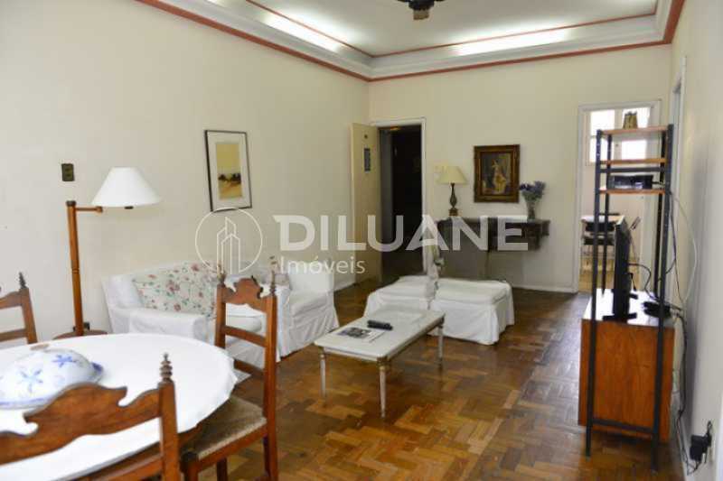 Apartamento à venda com 3 quartos, 117m² - Foto 2