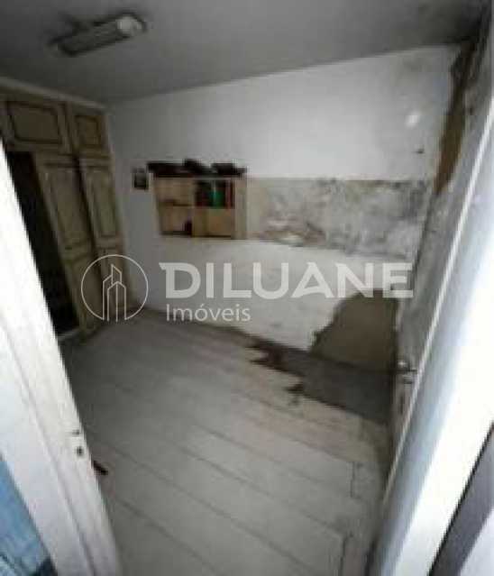 Apartamento à venda com 3 quartos, 130m² - Foto 1