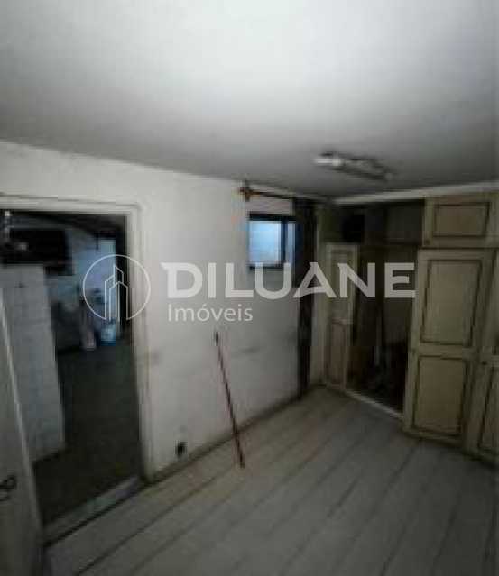 Apartamento à venda com 3 quartos, 130m² - Foto 2