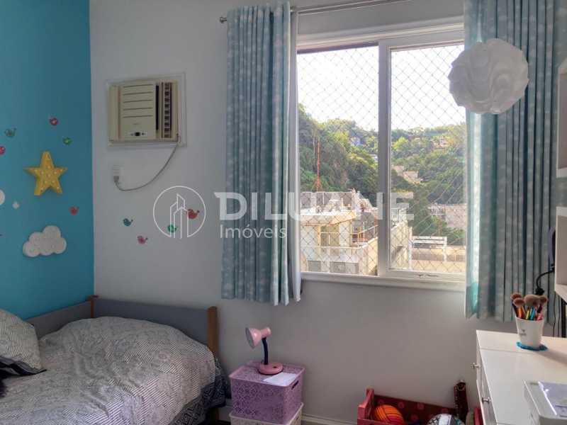 Apartamento à venda com 2 quartos, 76m² - Foto 6