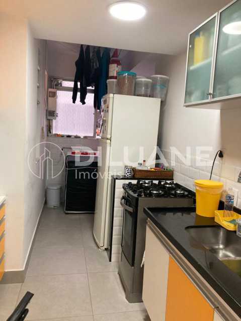 Apartamento à venda com 2 quartos, 76m² - Foto 14