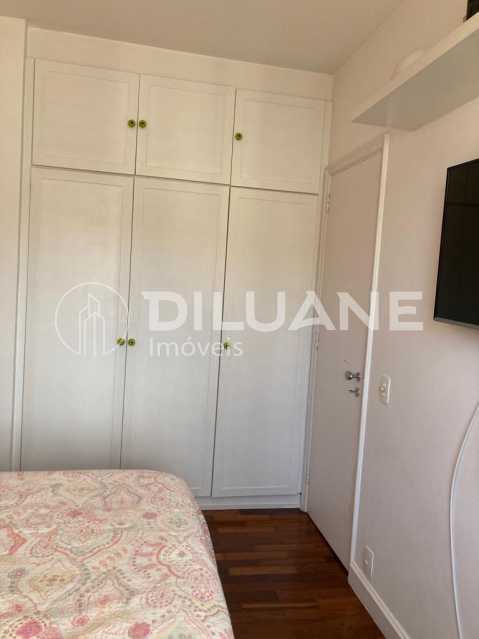 Apartamento à venda com 2 quartos, 76m² - Foto 29