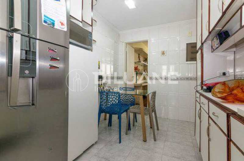 Apartamento à venda com 3 quartos, 150m² - Foto 22