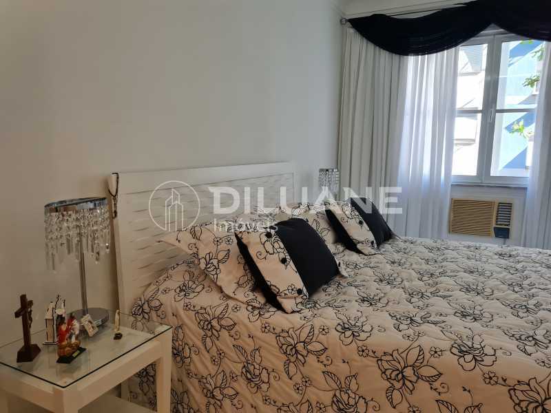 Apartamento à venda com 4 quartos, 240m² - Foto 13