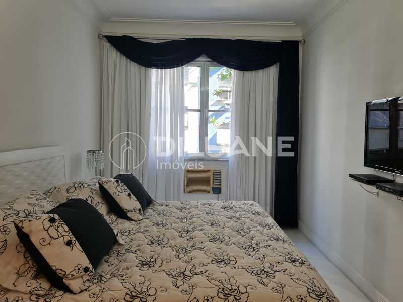 Apartamento à venda com 4 quartos, 240m² - Foto 14