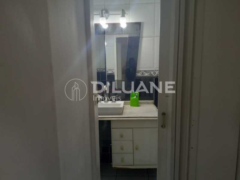 Apartamento à venda com 2 quartos, 83m² - Foto 11