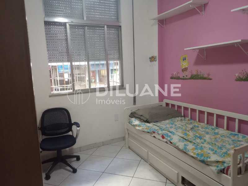 Apartamento à venda com 2 quartos, 83m² - Foto 9