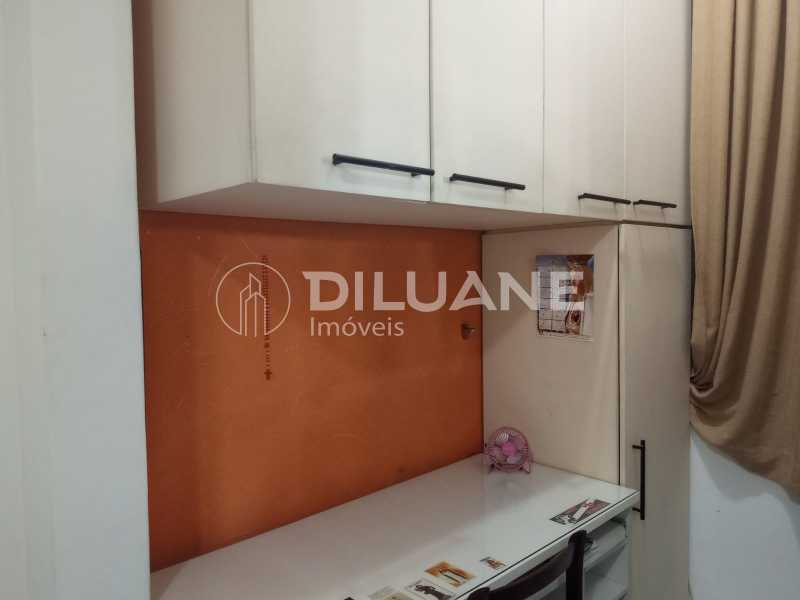 Apartamento à venda com 2 quartos, 83m² - Foto 18