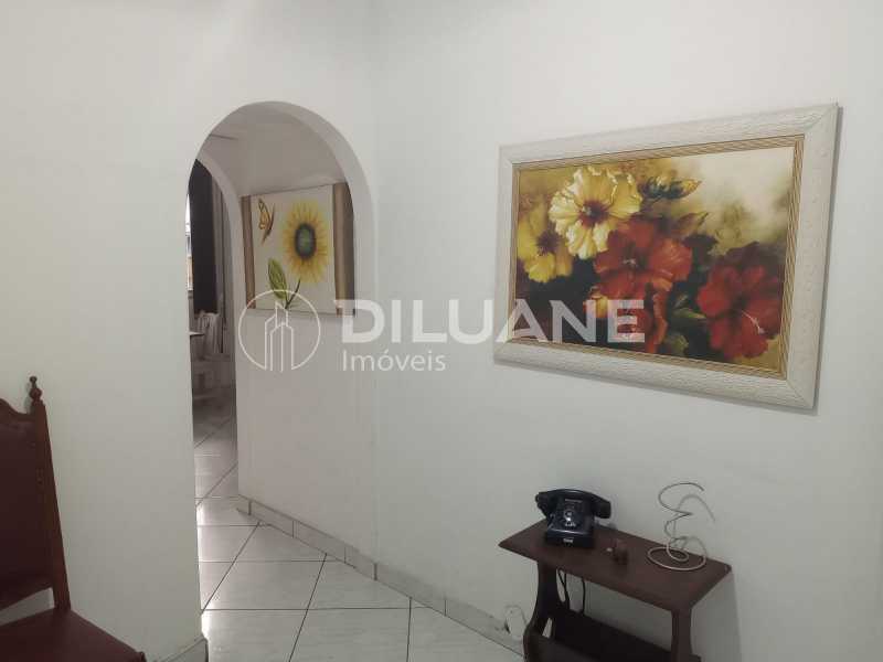 Apartamento à venda com 2 quartos, 83m² - Foto 4