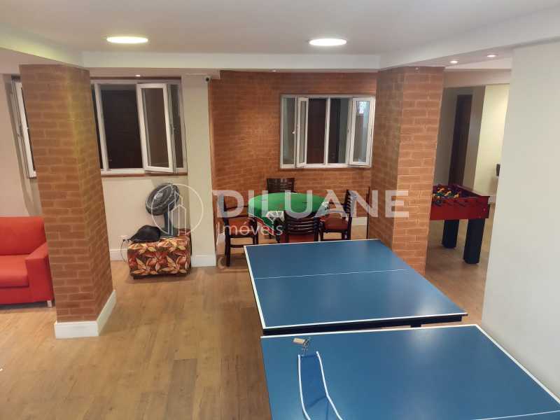 Apartamento à venda com 2 quartos, 83m² - Foto 25