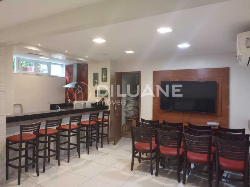 Apartamento à venda com 2 quartos, 83m² - Foto 34