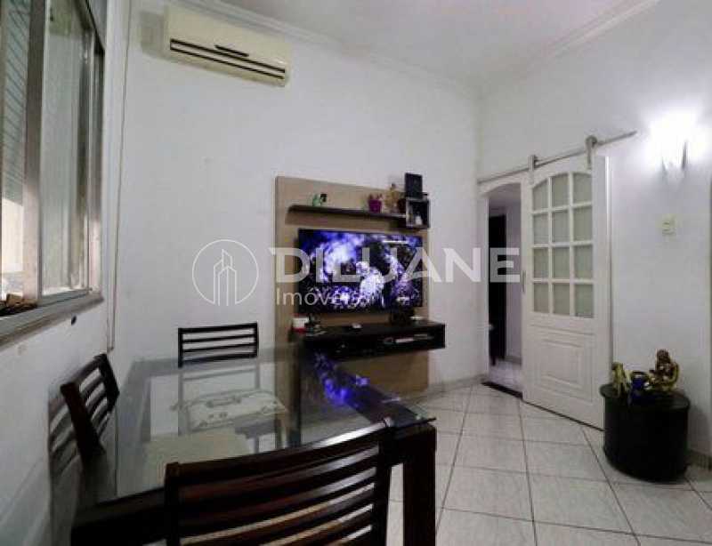 Apartamento à venda com 2 quartos, 83m² - Foto 1