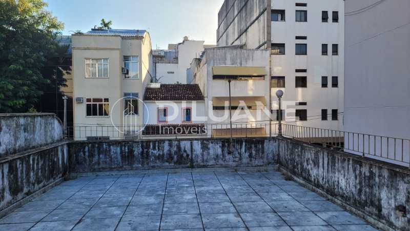 Casa à venda com 4 quartos, 382m² - Foto 18