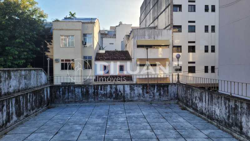 Casa à venda com 4 quartos, 382m² - Foto 19