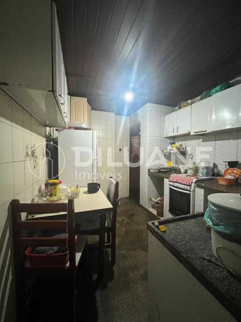 Casa de Vila à venda com 2 quartos, 90m² - Foto 11