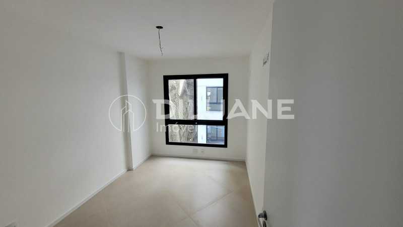 Apartamento à venda com 2 quartos, 76m² - Foto 8