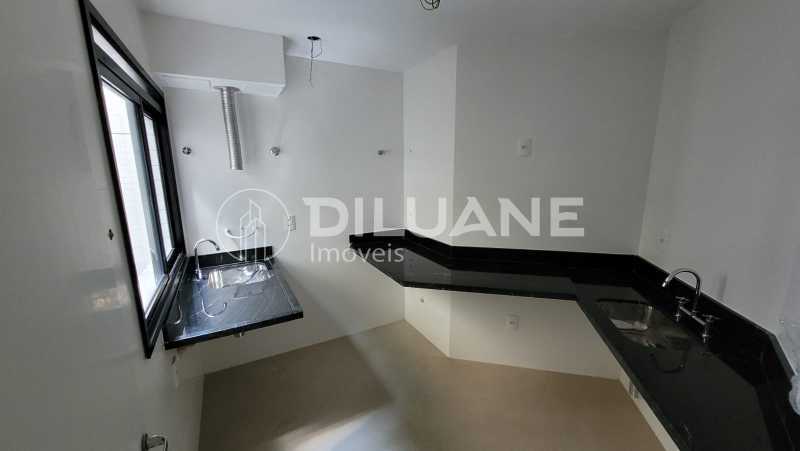 Apartamento à venda com 2 quartos, 76m² - Foto 19