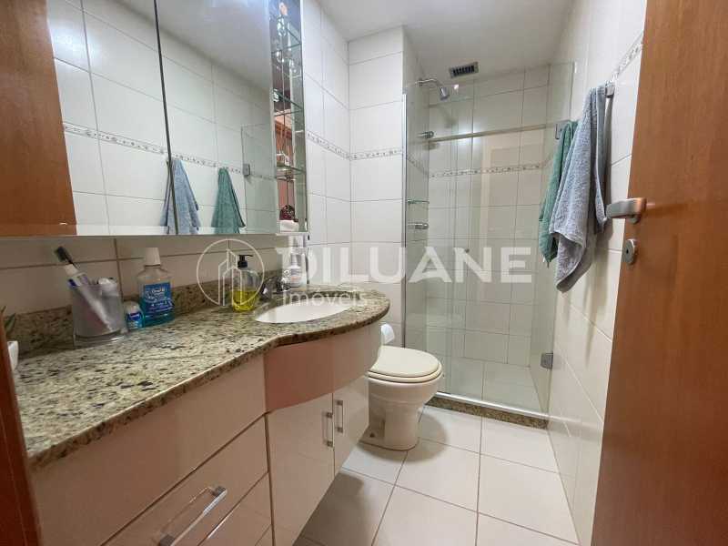 Apartamento à venda com 2 quartos, 79m² - Foto 18