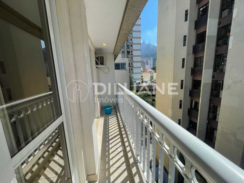 Apartamento à venda com 2 quartos, 79m² - Foto 26