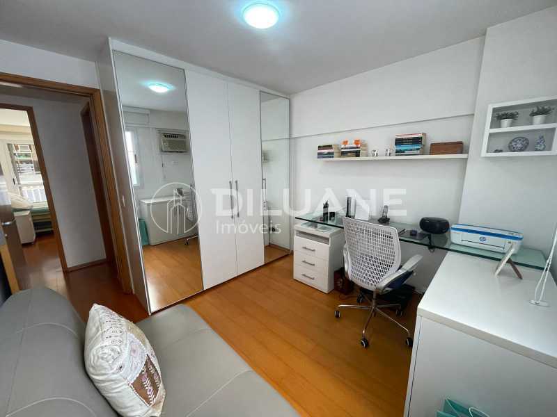 Apartamento à venda com 2 quartos, 79m² - Foto 7