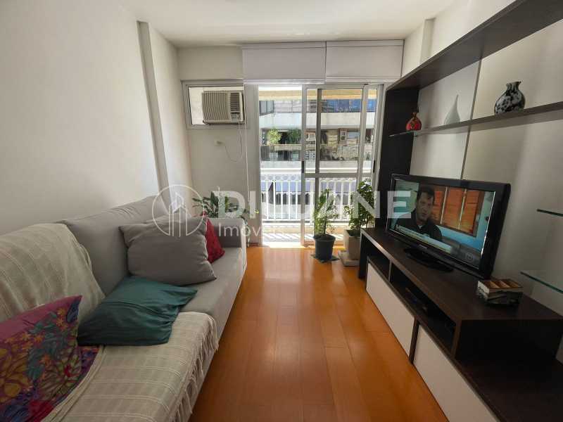 Apartamento à venda com 2 quartos, 79m² - Foto 5