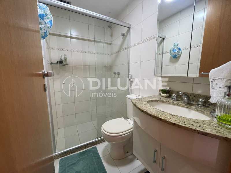 Apartamento à venda com 2 quartos, 79m² - Foto 25