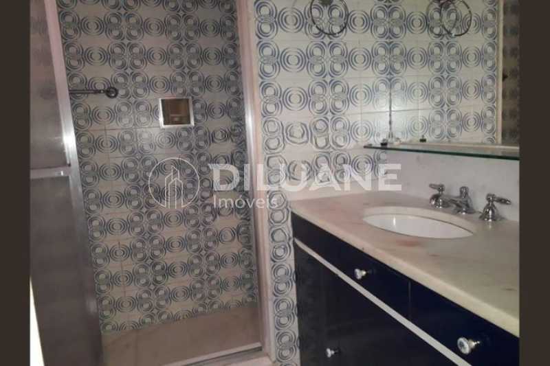 Apartamento à venda com 3 quartos, 160m² - Foto 19