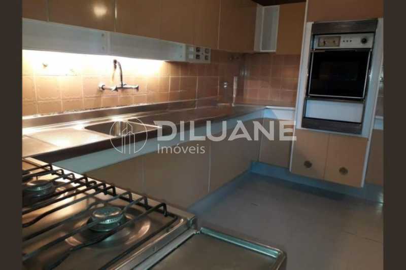 Apartamento à venda com 3 quartos, 160m² - Foto 29