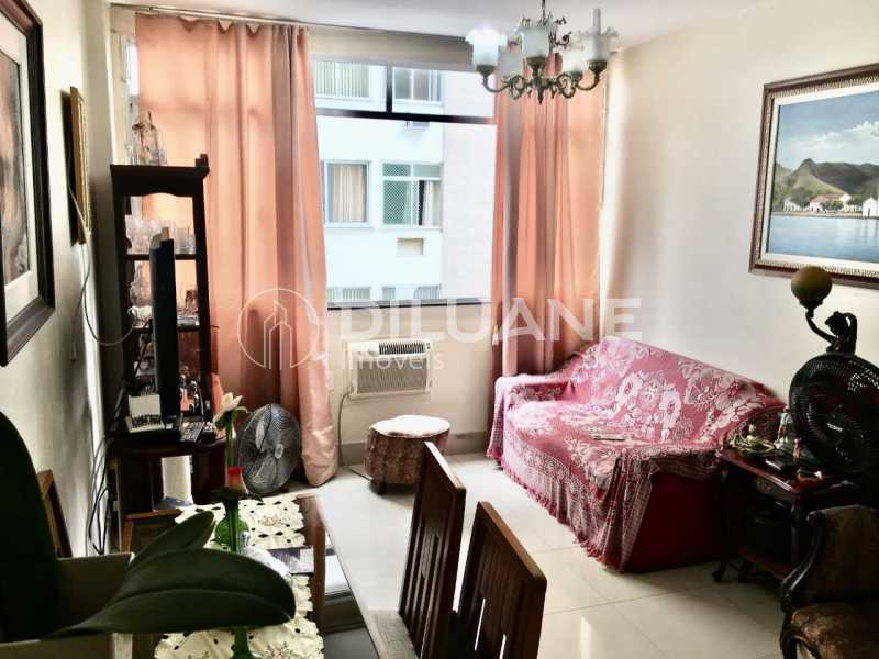 Apartamento à venda com 2 quartos, 78m² - Foto 5