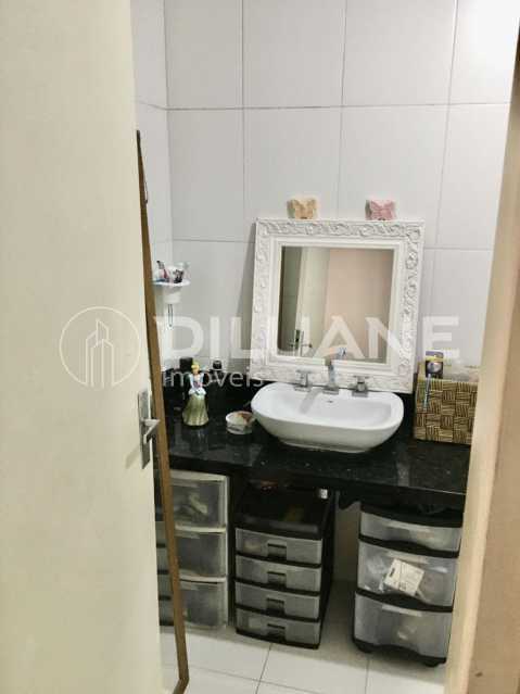 Apartamento à venda com 2 quartos, 78m² - Foto 11