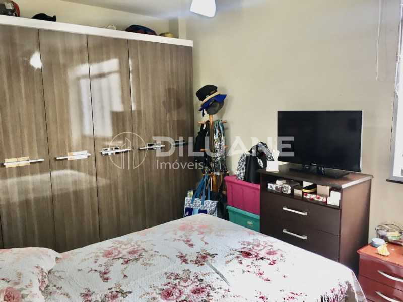 Apartamento à venda com 2 quartos, 78m² - Foto 17