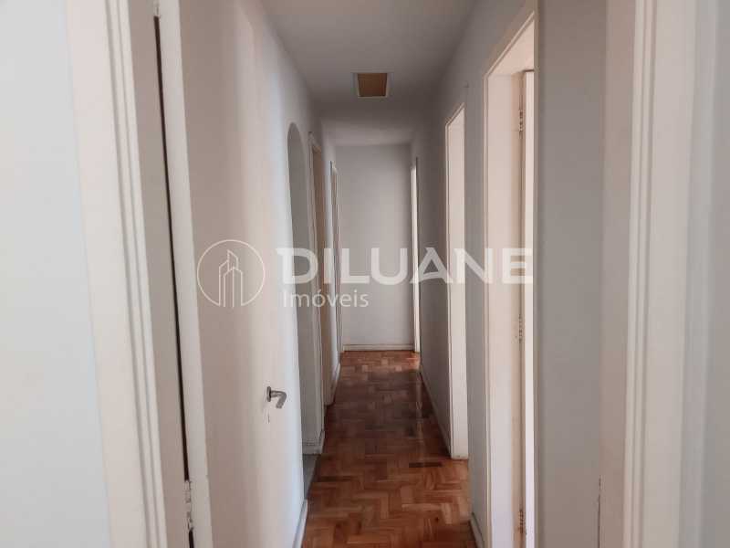 Apartamento à venda com 3 quartos, 82m² - Foto 4