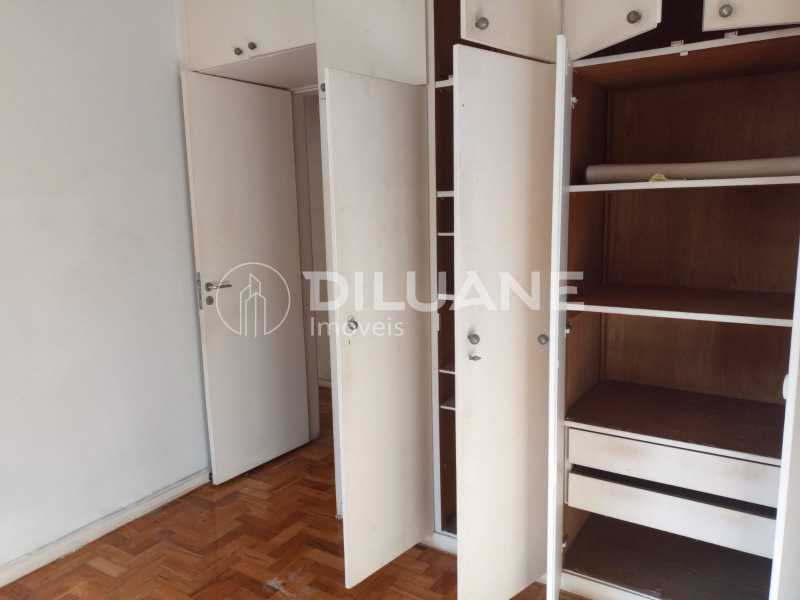 Apartamento à venda com 3 quartos, 82m² - Foto 8