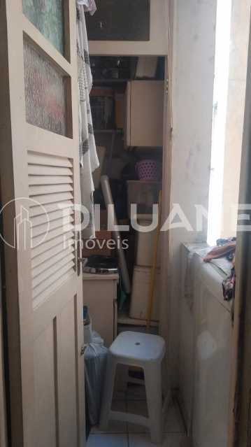 Apartamento à venda com 1 quarto, 45m² - Foto 11