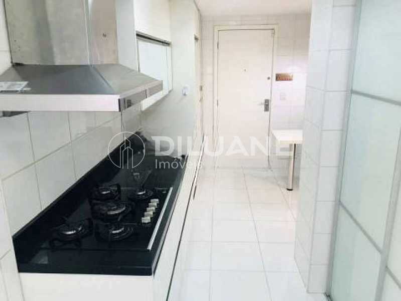 Apartamento à venda com 3 quartos, 103m² - Foto 19