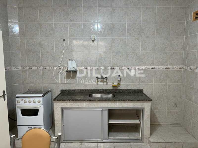 Apartamento à venda com 3 quartos, 140m² - Foto 5