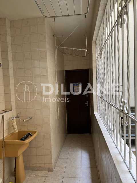 Apartamento à venda com 3 quartos, 140m² - Foto 9