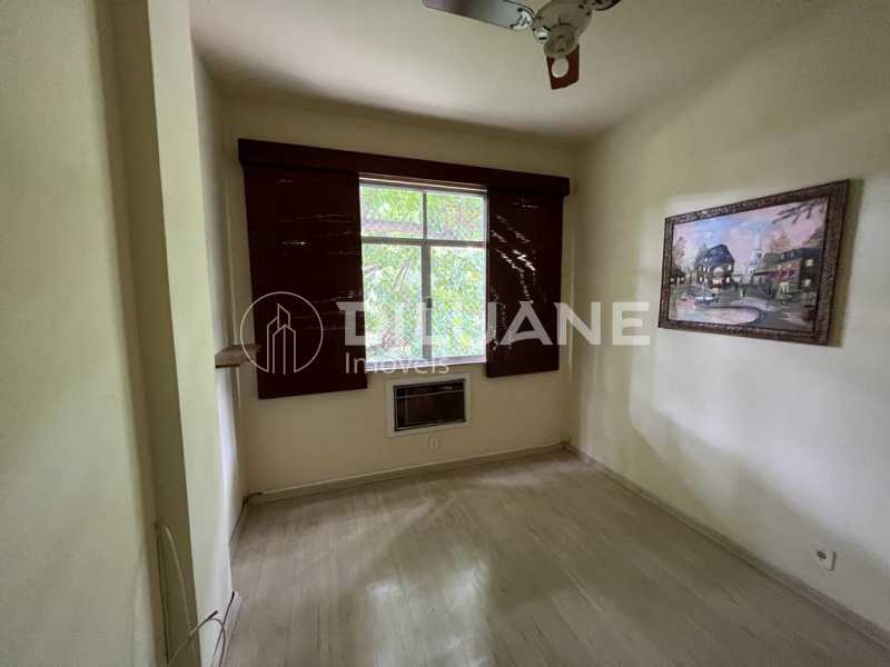 Apartamento à venda com 3 quartos, 140m² - Foto 23