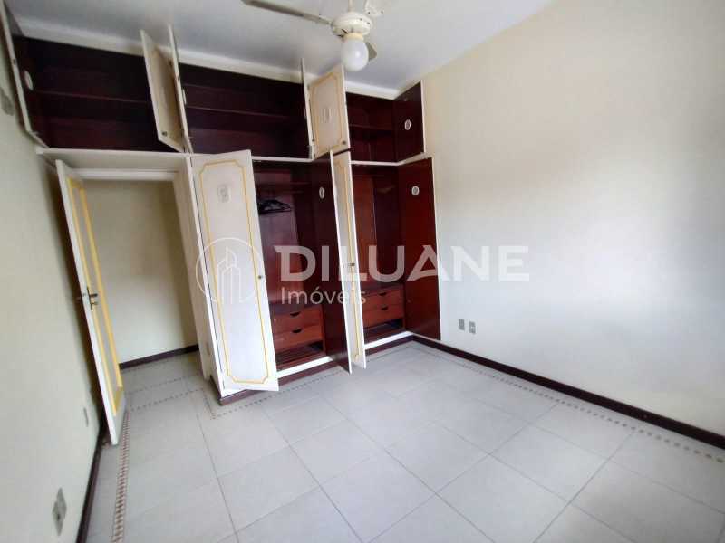 Cobertura à venda com 3 quartos, 208m² - Foto 13