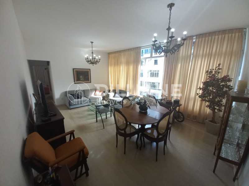 Apartamento à venda com 3 quartos, 98m² - Foto 1