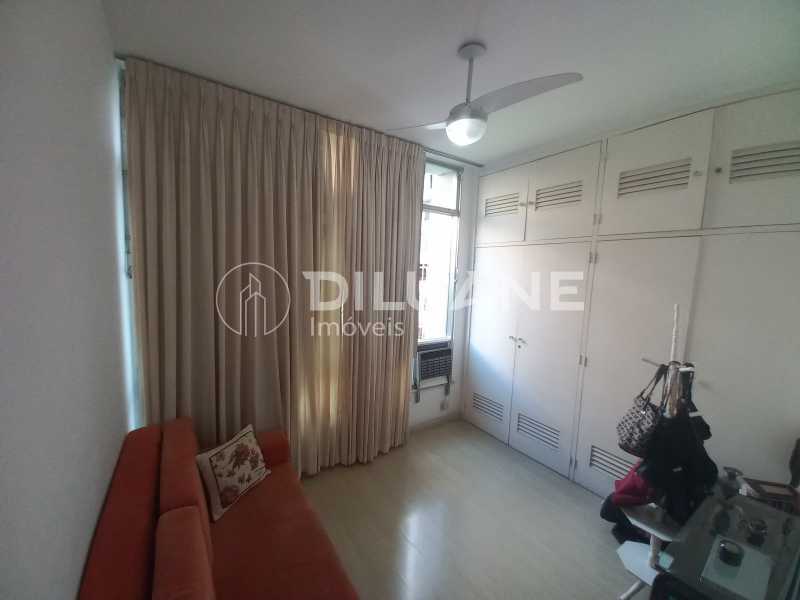 Apartamento à venda com 3 quartos, 98m² - Foto 10