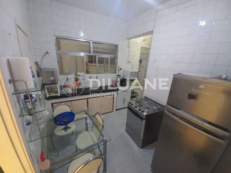 Apartamento à venda com 3 quartos, 98m² - Foto 19