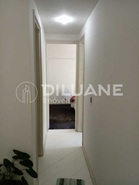 Apartamento à venda com 2 quartos, 74m² - Foto 9