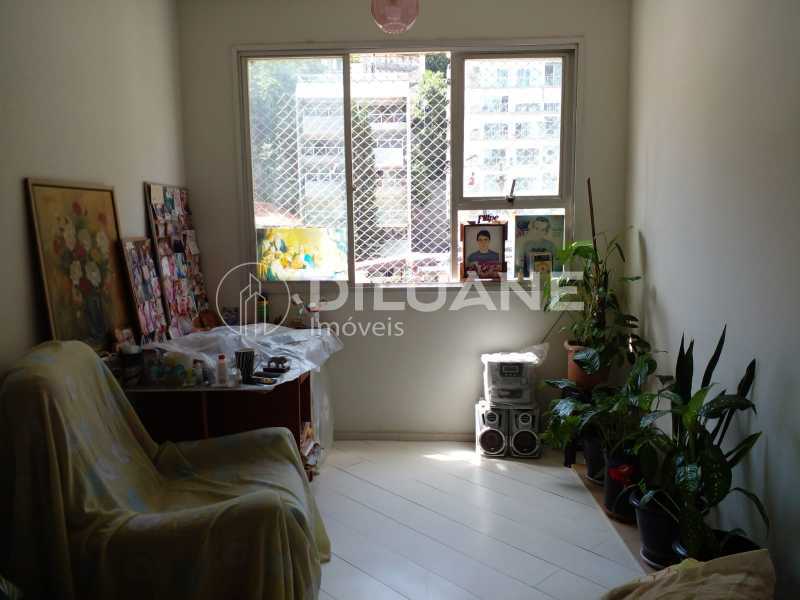 Apartamento à venda com 2 quartos, 74m² - Foto 1