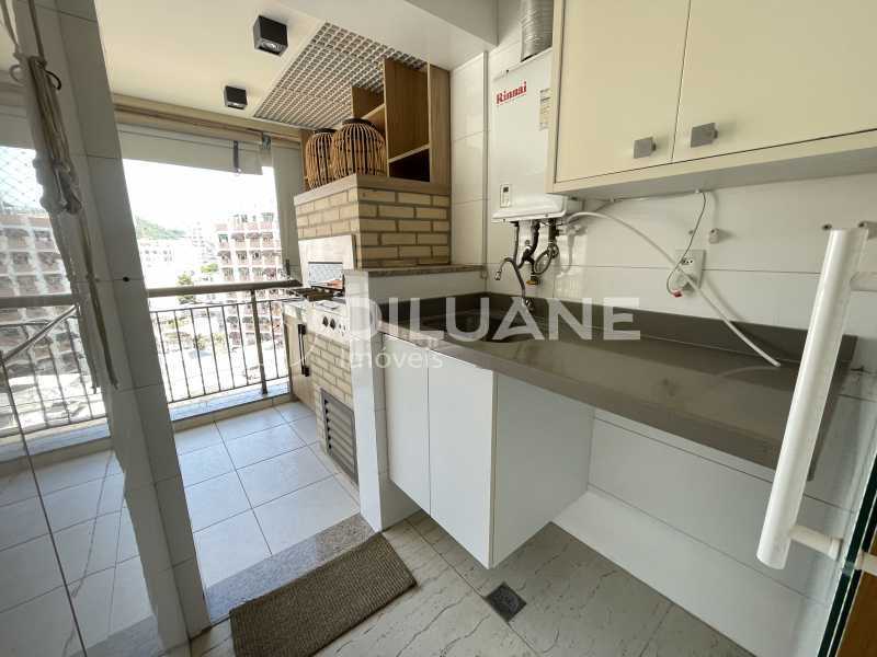 Apartamento à venda e aluguel com 2 quartos, 100m² - Foto 17