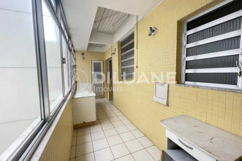 Apartamento à venda com 4 quartos, 260m² - Foto 18